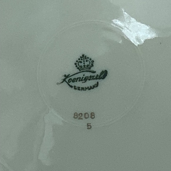 Koenigszelt Germany Green Rimmed 10 1/2” Plate with Gold Gilt - Picture 12 of 13